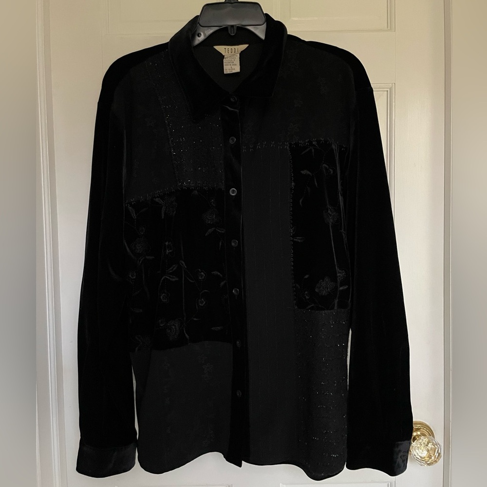 Teddi Elegant Black velvet Top or jacket